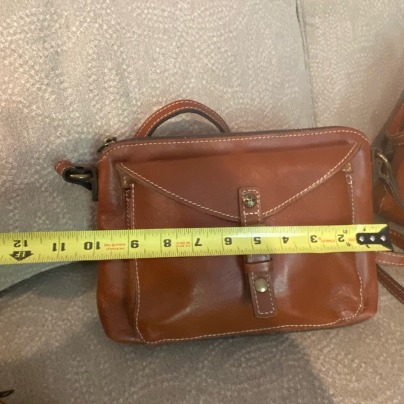 Patricia Nash crossbody - Picture 2 of 5